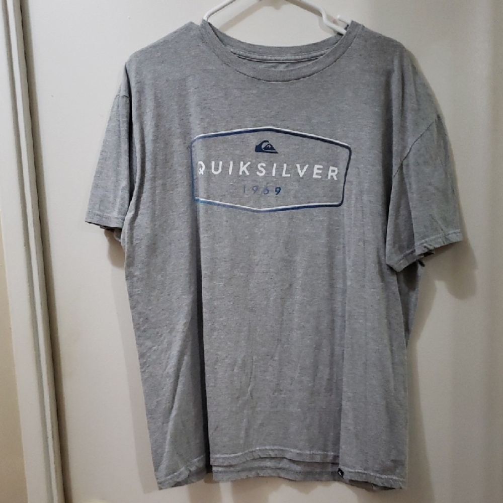 Quiksilver Gray Short Sleeve Tee Casual Comfort